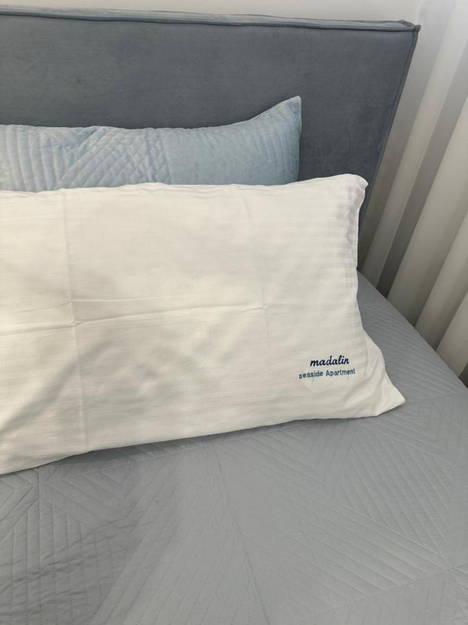 Madalin Seaside Apartment Vlore Ngoại thất bức ảnh
